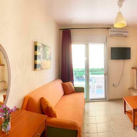 Helena'S Apartments - Nikiti Ngoại thất bức ảnh